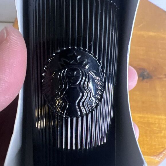 Starbucks Winter 2024 Black Pleated Cold Cup Keychain - Picture 7 of 9